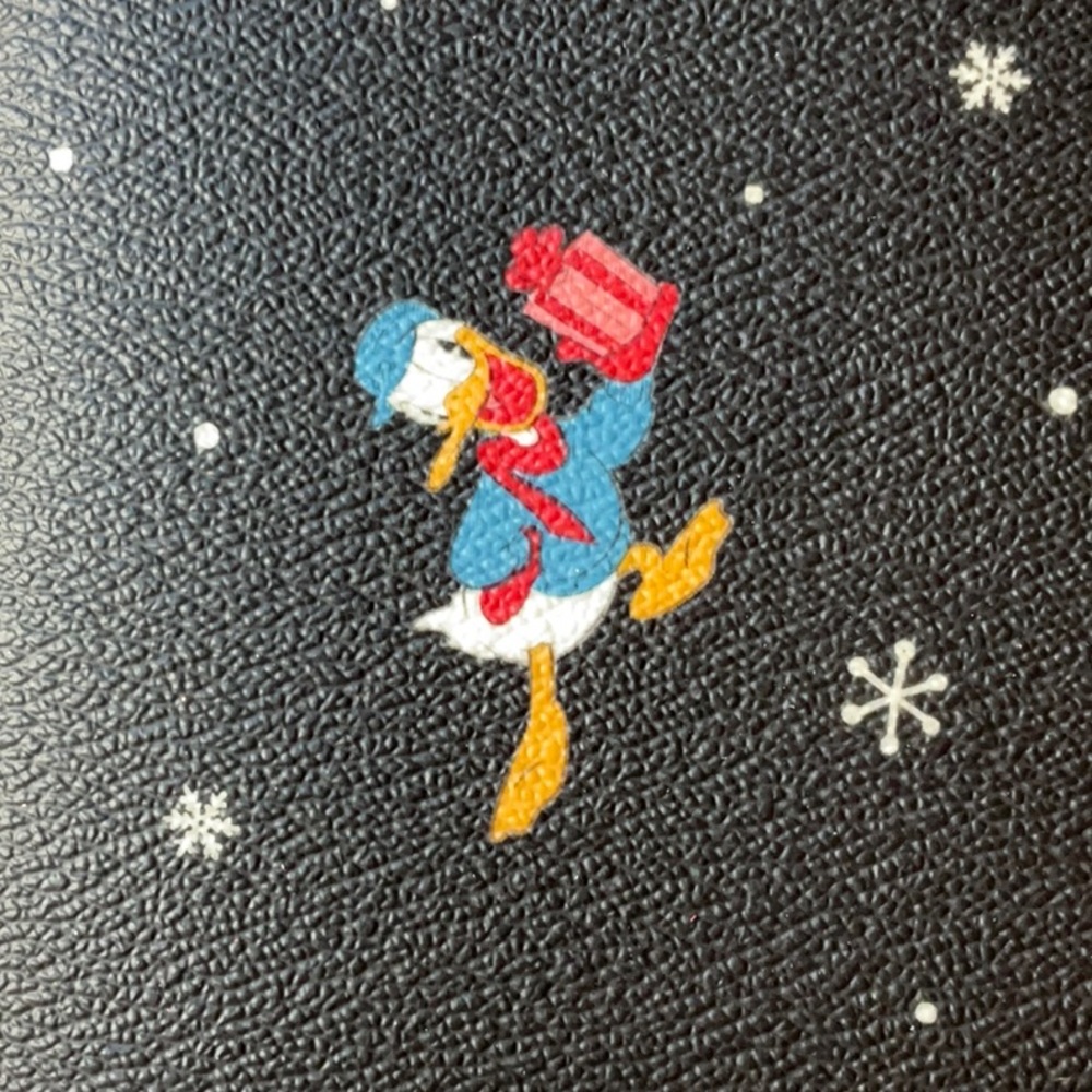 🎁 DISNEY X COACH NOTEBOOK & PENCIL CASE & DUSTCOVER WITH HOLIDAY PRINT 🎁 - Picture 11 of 16